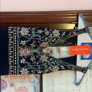 Long navy dress embroidered with pink flowers